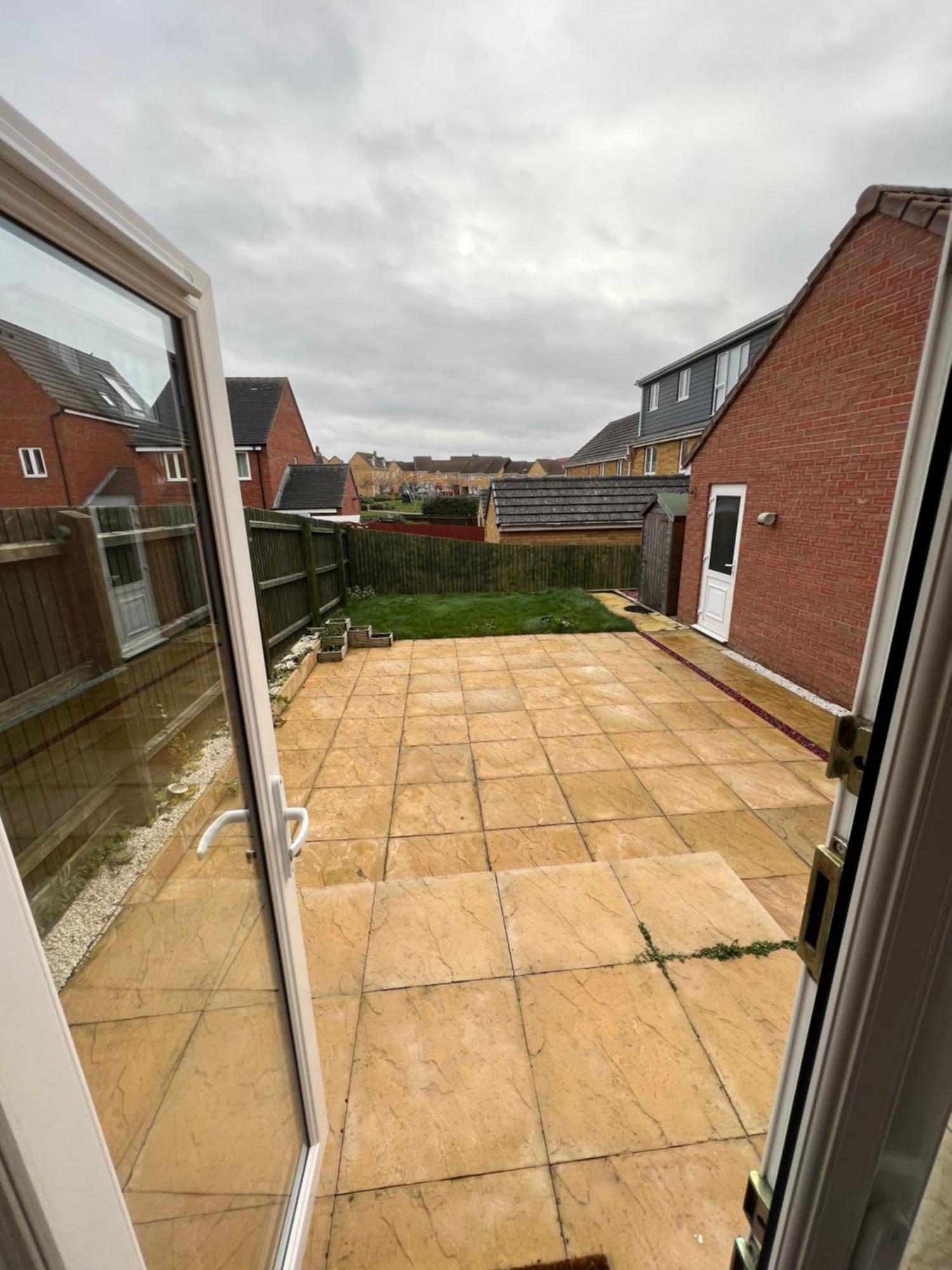 The Belfry 3 Bedrooms 2 Bathrooms Contractors & Family Higham Ferrers Екстер'єр фото